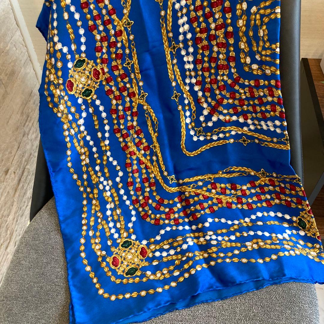 CHANEL シャネル チェーン 宝石柄 スカーフ ブルー