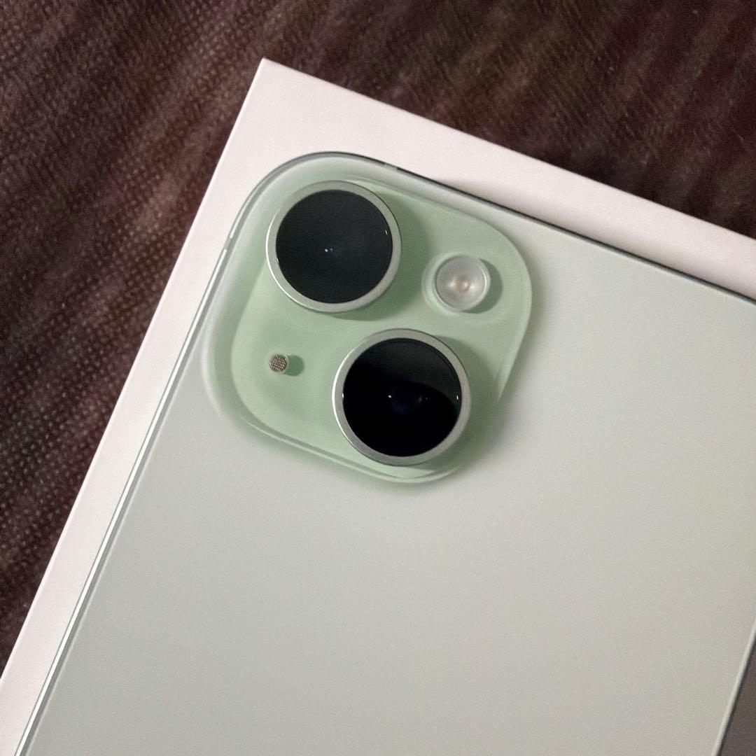 スマートフォン本体 iphone15 256GB