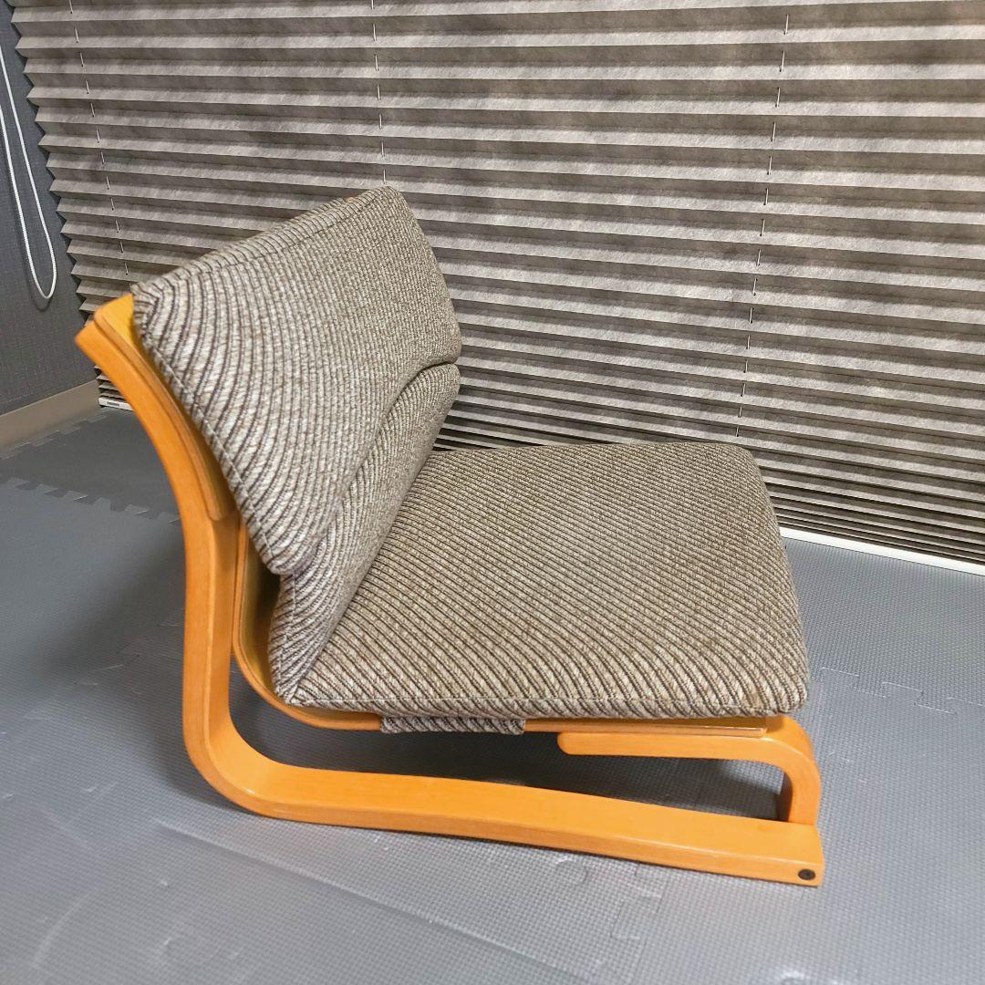 徳島県立工業技術センター　新日本木工　曲木　低座椅子　胡坐楽座椅子　腰痛防止