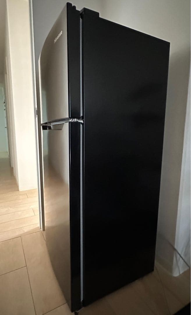 Hisense 2ドア冷蔵庫 ブラック