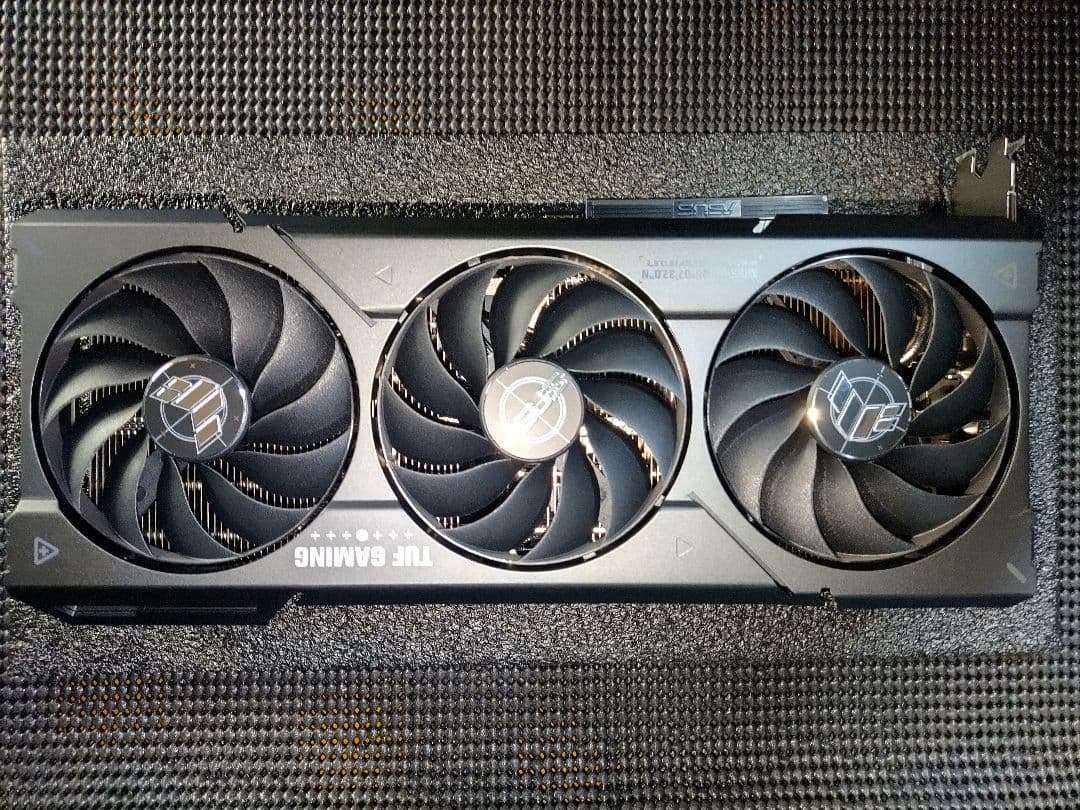 グラフィックボード・グラボ・ビデオカード ASUS GEFORCE TUF-RTX4070-O12G-GAMING