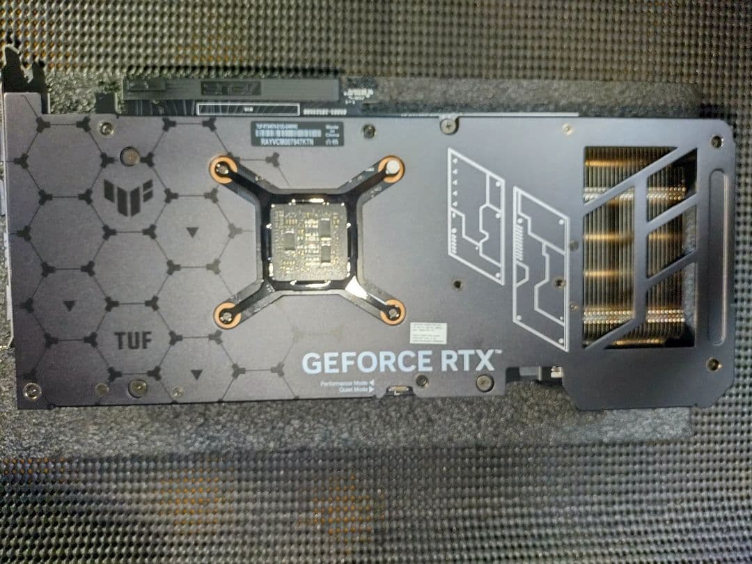 グラフィックボード・グラボ・ビデオカード ASUS GEFORCE TUF-RTX4070-O12G-GAMING