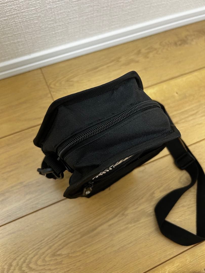 Lurking class ラーキングクラス　ショルダーポーチ