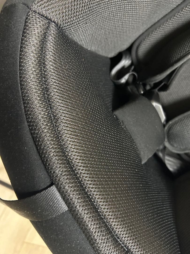 【付属品全てあり】Combi THE S ISOFHX チャイルドシート