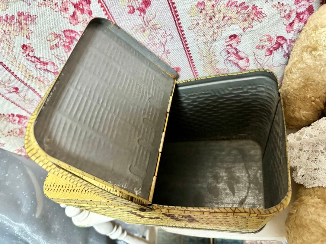 LUビスケット バスケット パニエ 缶 フランスアンティーク　ヴィンテージ