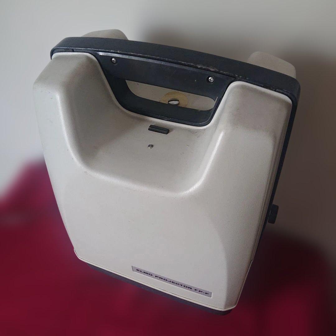 昭和希少製品、ELMO P.F.F. 映写機 ホワイト/ブラック箱付通電稼働ok