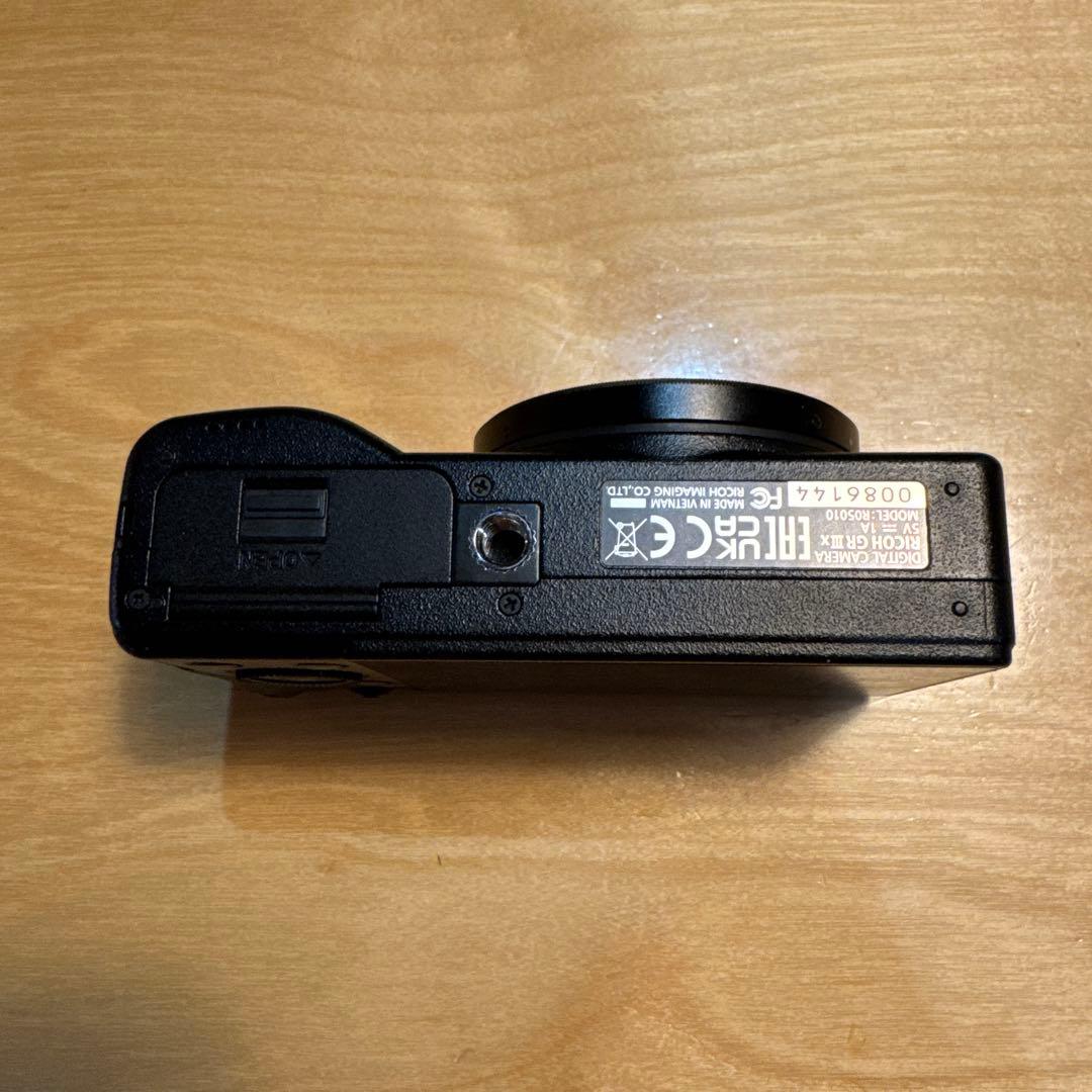 RICOH GR IIIx HDF コンパクトデジタルカメラ