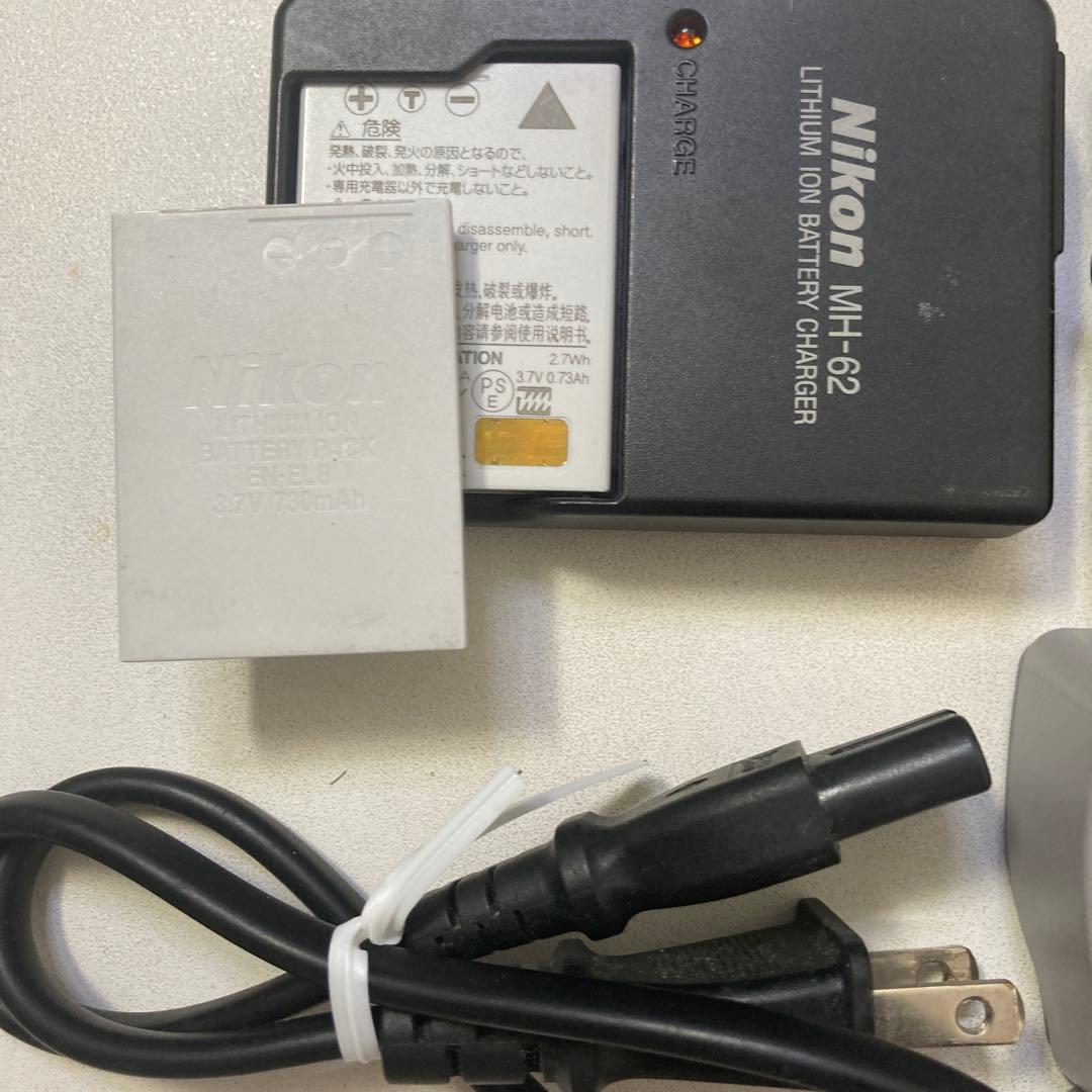 Nikon COOLPIX S70 Cコンパクトデジタルカメラ