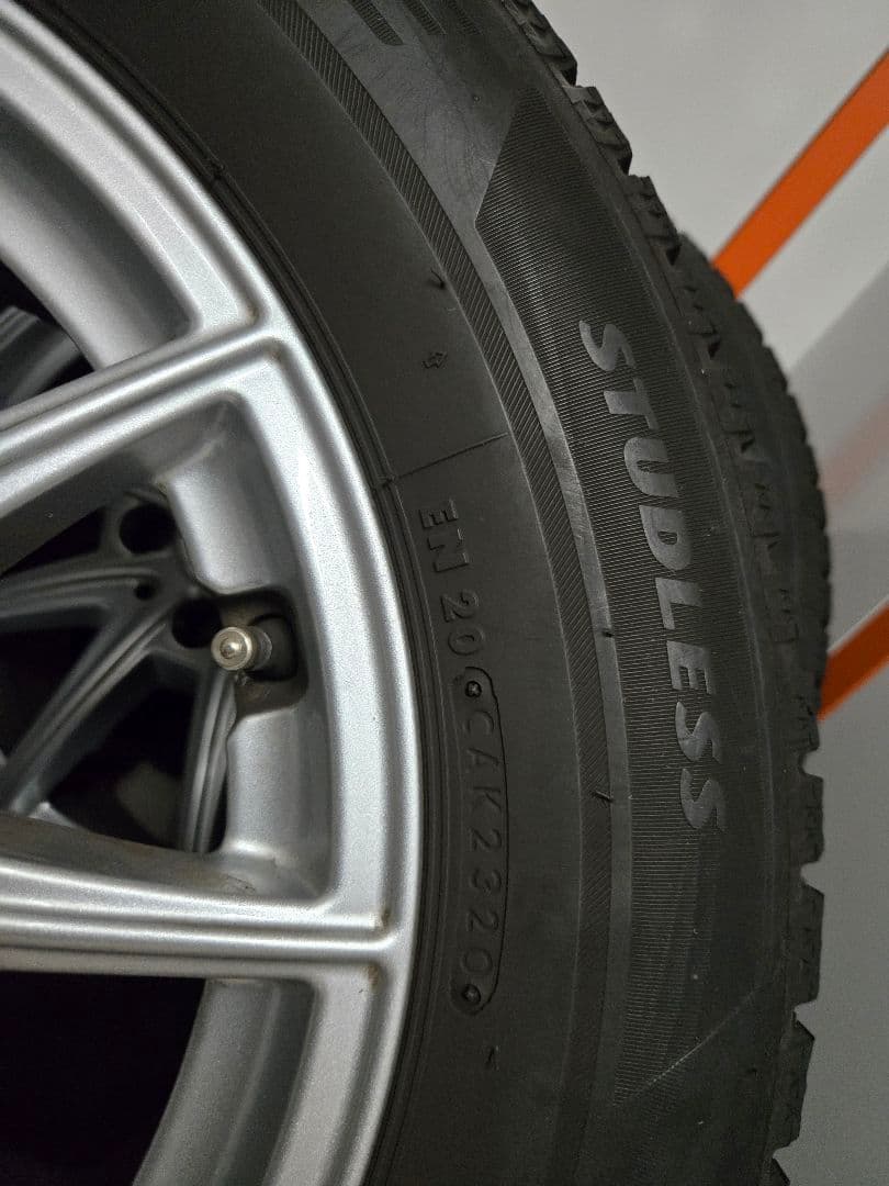 ベンツ純正アルミ &ブリヂストンスタッドレス205/60R16 4本セット