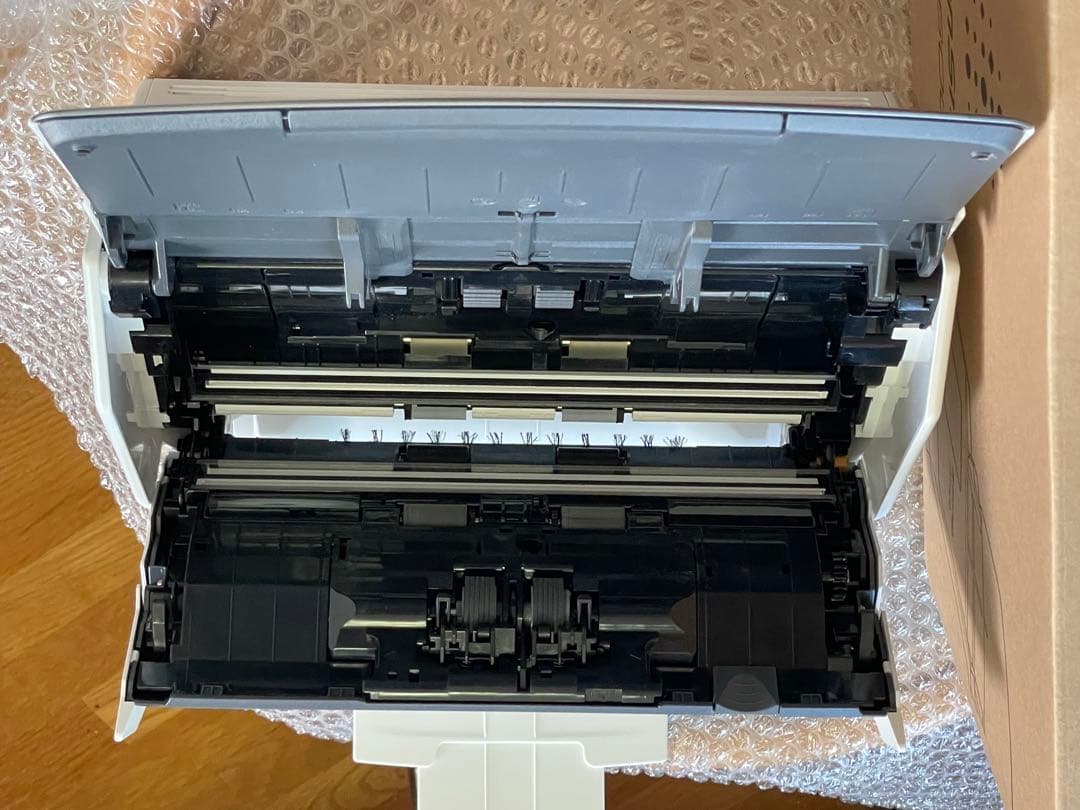 【しん】【極美品】PFU ScanSnap iX1600 スキャナー