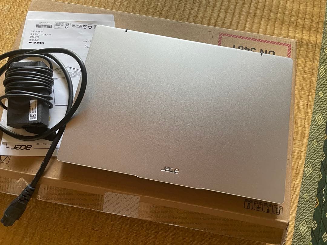 Acer Swift Go 14 SFG14-73-N73Y/F 超美品