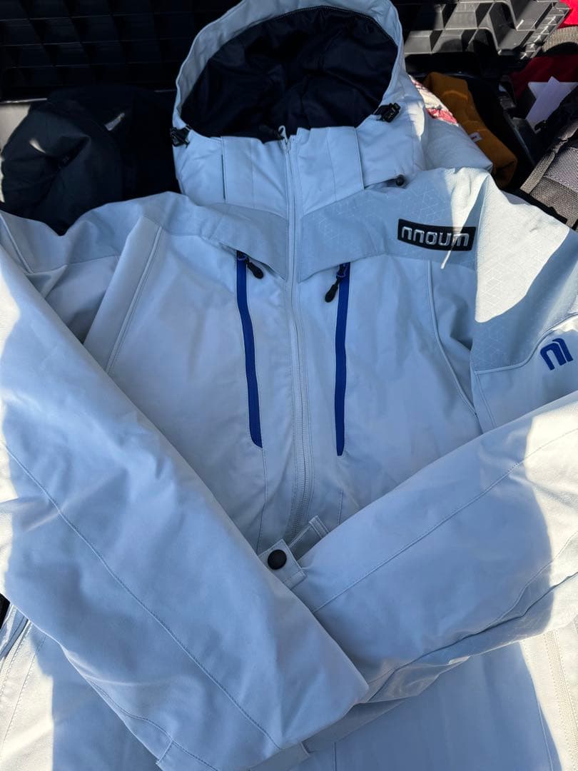 nnoum ノアム　スキーウェア スノボウェア　ホワイト
