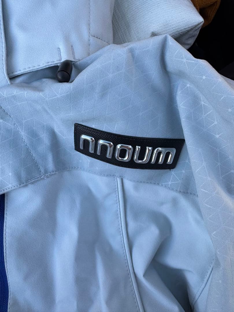 nnoum ノアム　スキーウェア スノボウェア　ホワイト