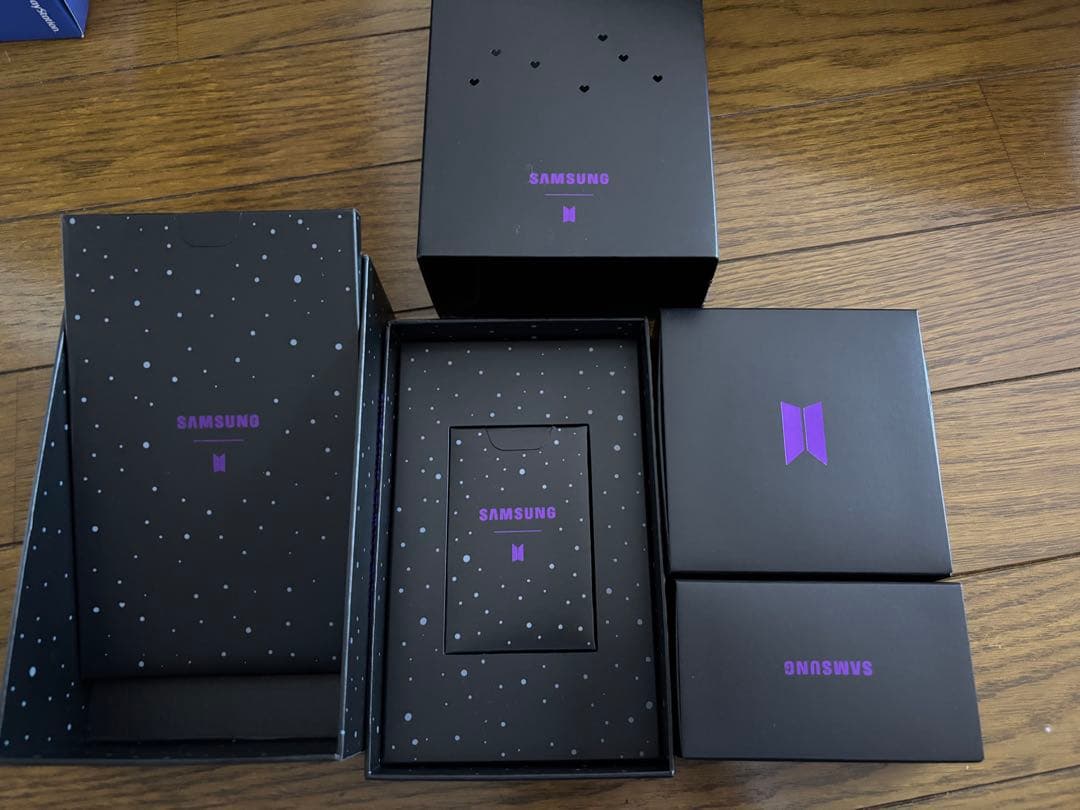 り*り様 BTS Galaxy Buds+イヤホン