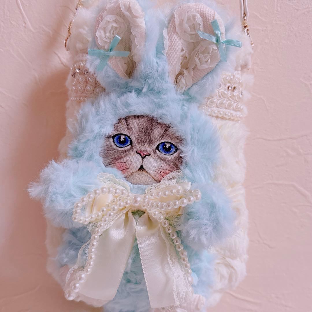 あ*き様 コヤンイサムチョン♡ミントブルーうさルミちゃんの薔薇ファーインド刺繍の