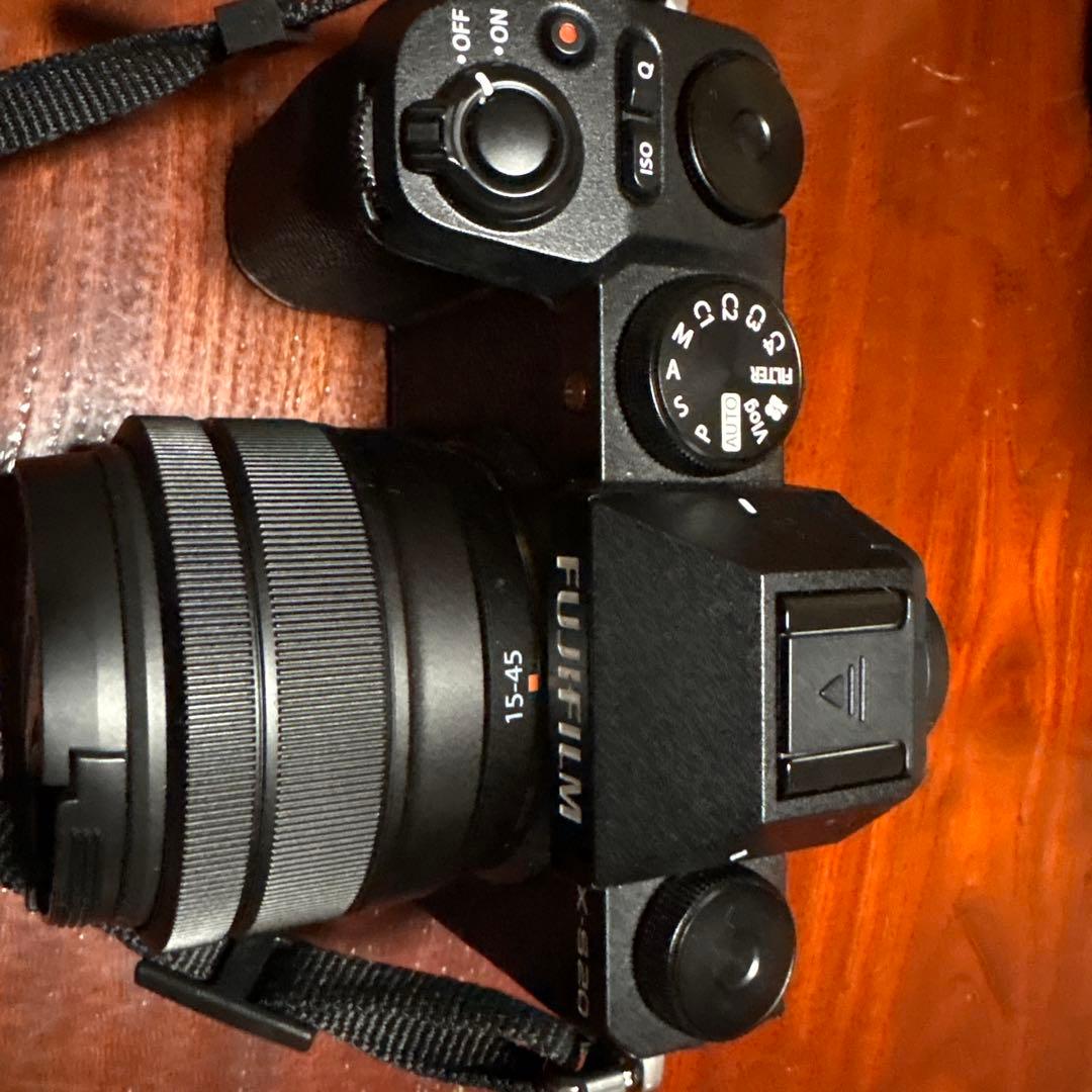 Fujifilm X-S20 ミラーレス一眼カメラ