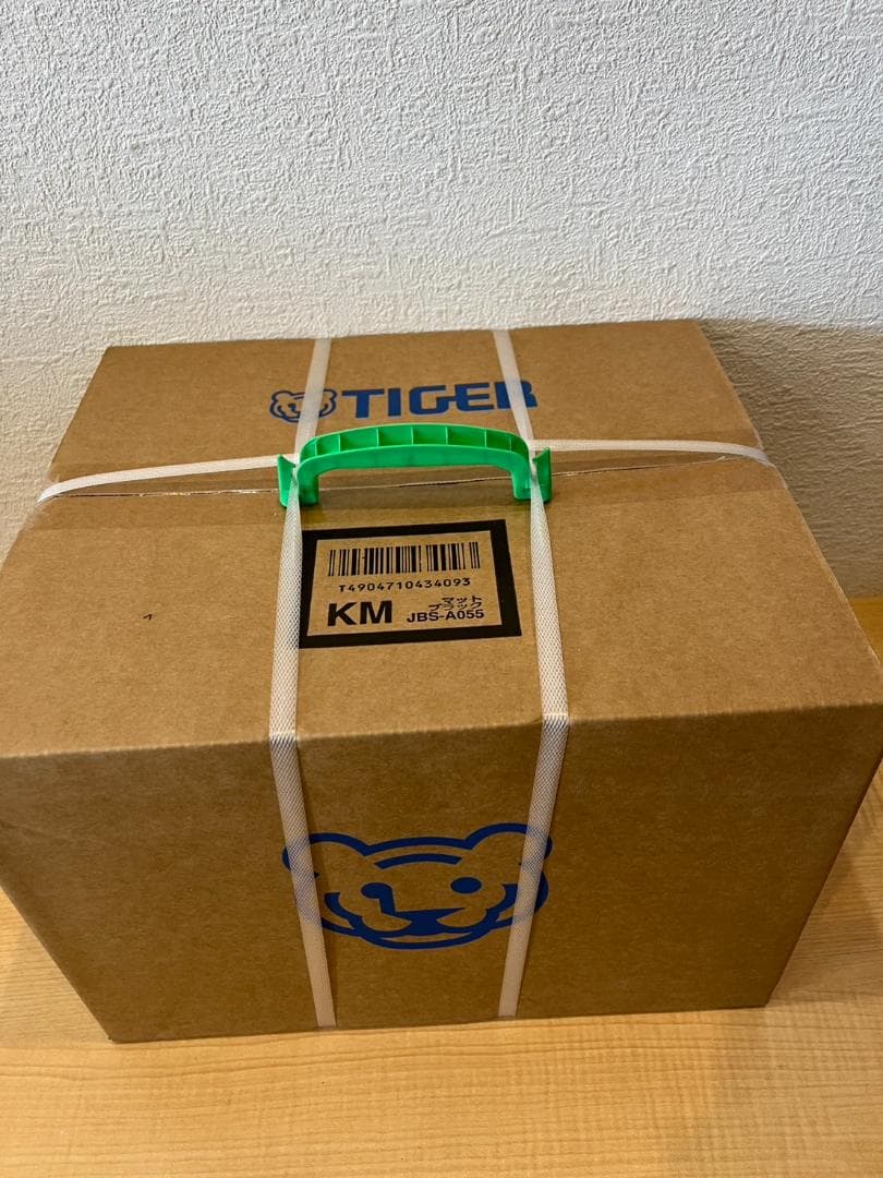 【新品未開封】TIGER 炊飯器 JBS-A055 KM ブラック　3合炊き