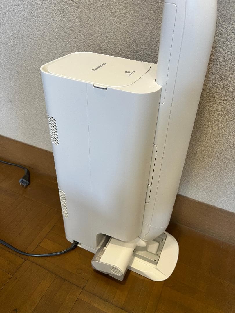Panasonic MC-NS10K コードレス掃除機 2022年製 箱説完品