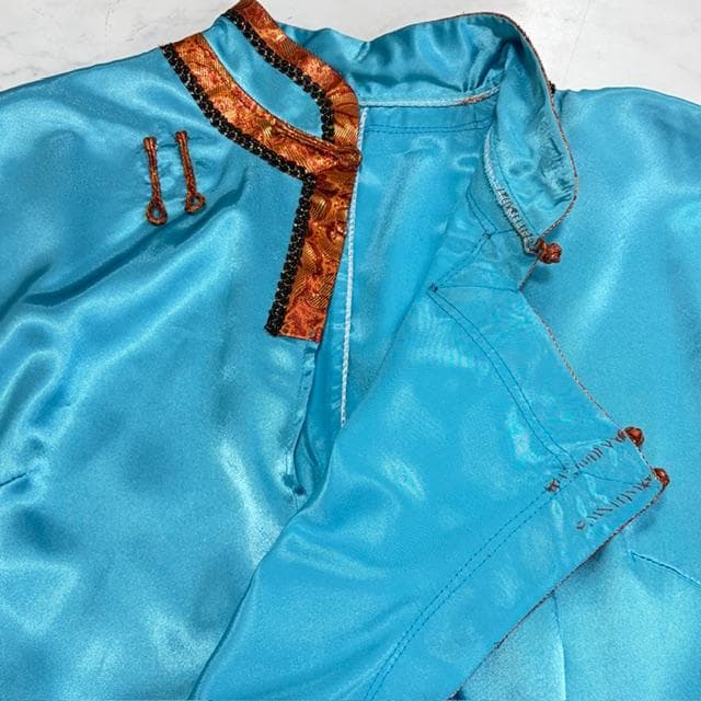 超美品★モンゴル民族衣装デール＆タッセルイヤリングセット ステージ用 水色、金茶