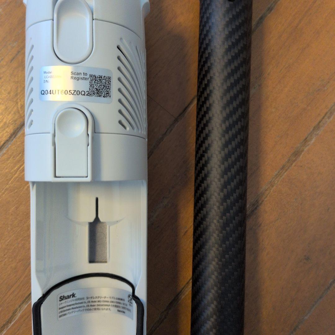 ★中古美品欠品あり大人気 Shark LC400JWH コードレスクリーナーです
