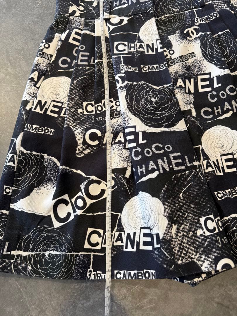CHANELシャネル　ロゴカメリア　ココマークボタン　ハイウエストショートパンツ