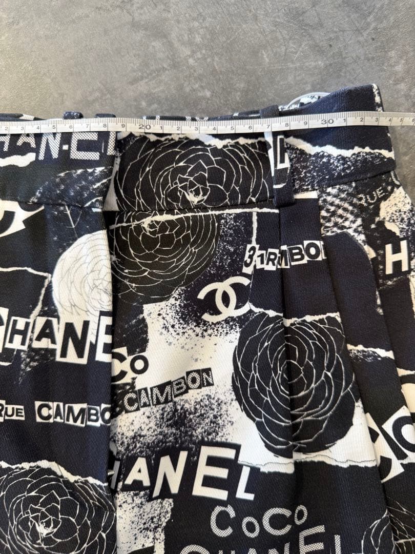 CHANELシャネル　ロゴカメリア　ココマークボタン　ハイウエストショートパンツ