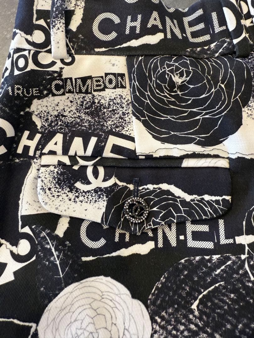 CHANELシャネル　ロゴカメリア　ココマークボタン　ハイウエストショートパンツ