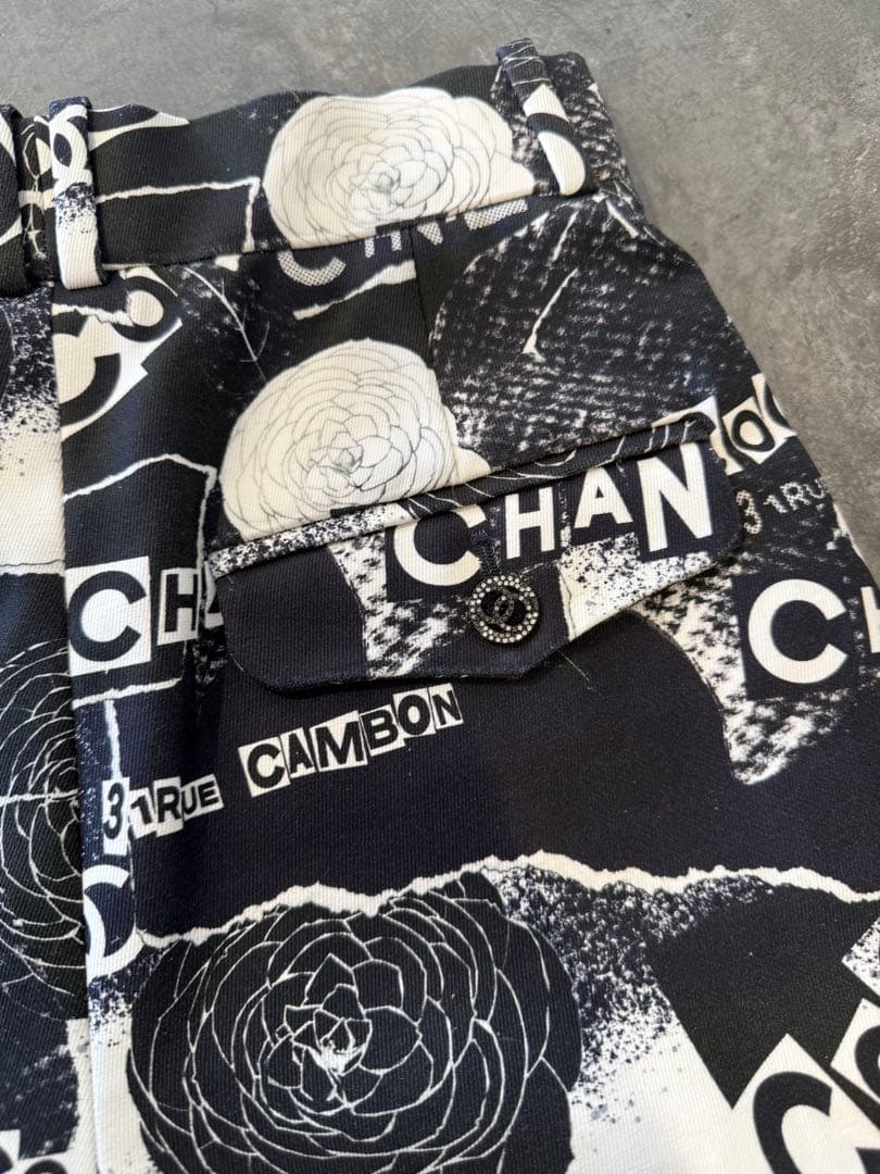 CHANELシャネル　ロゴカメリア　ココマークボタン　ハイウエストショートパンツ