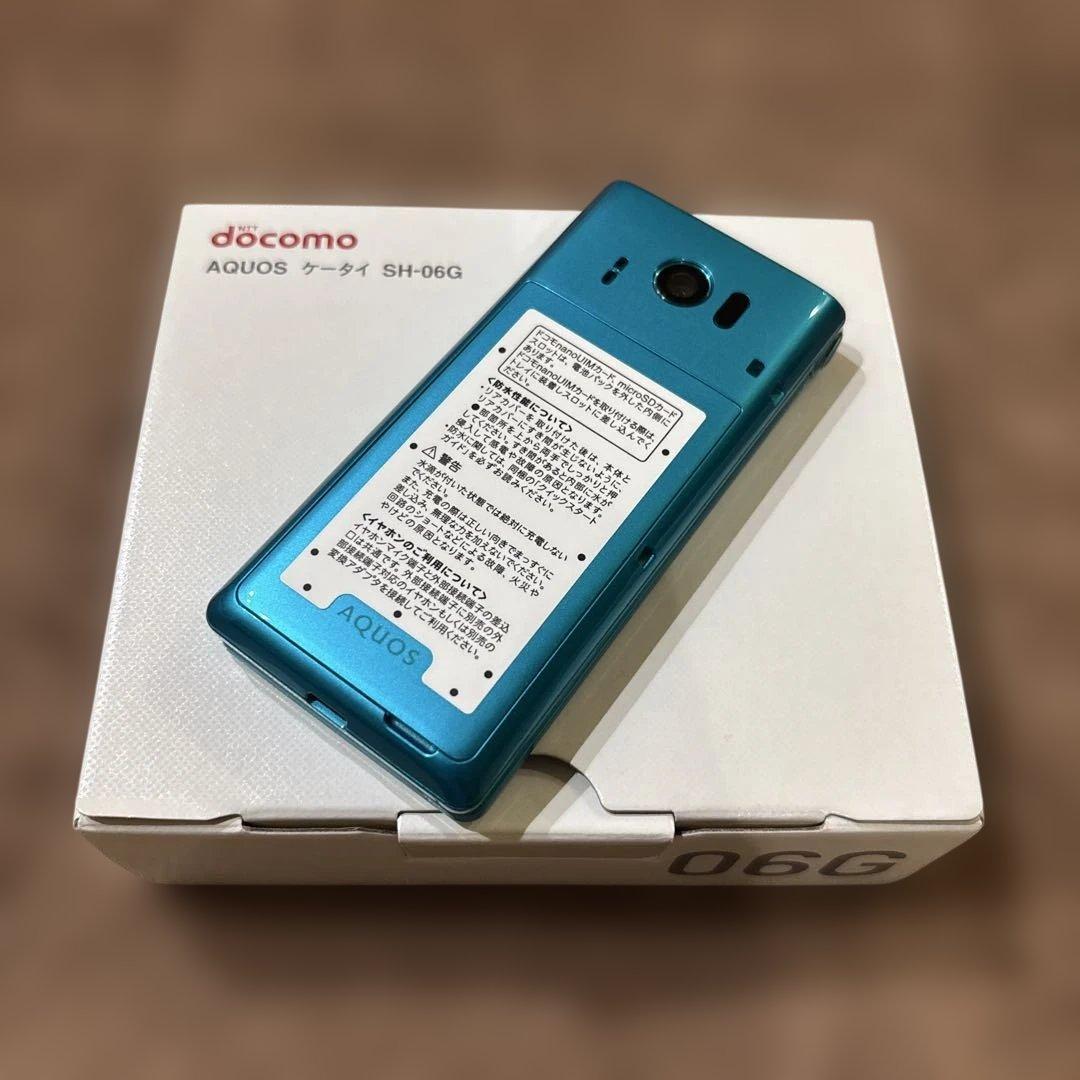 docomo AQUOSケータイ SH-06G Blue Green