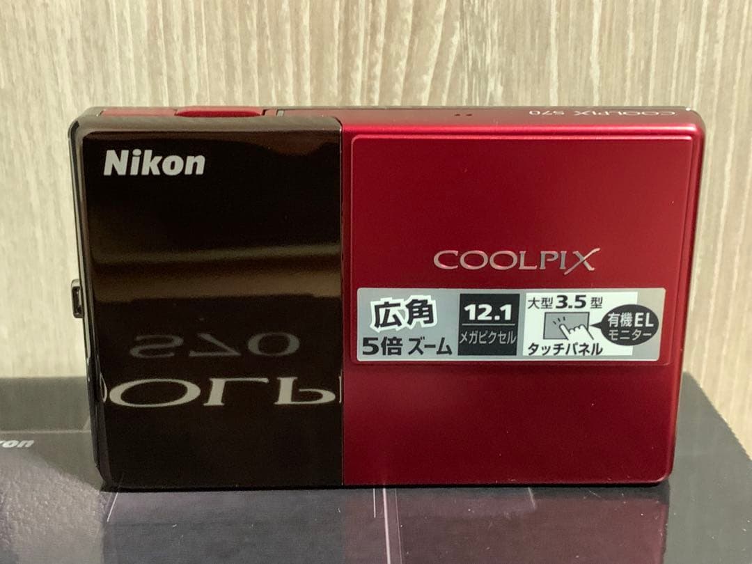 ニコン　coolpix S70 RED 極美品　クールピクス　チャージャー付き