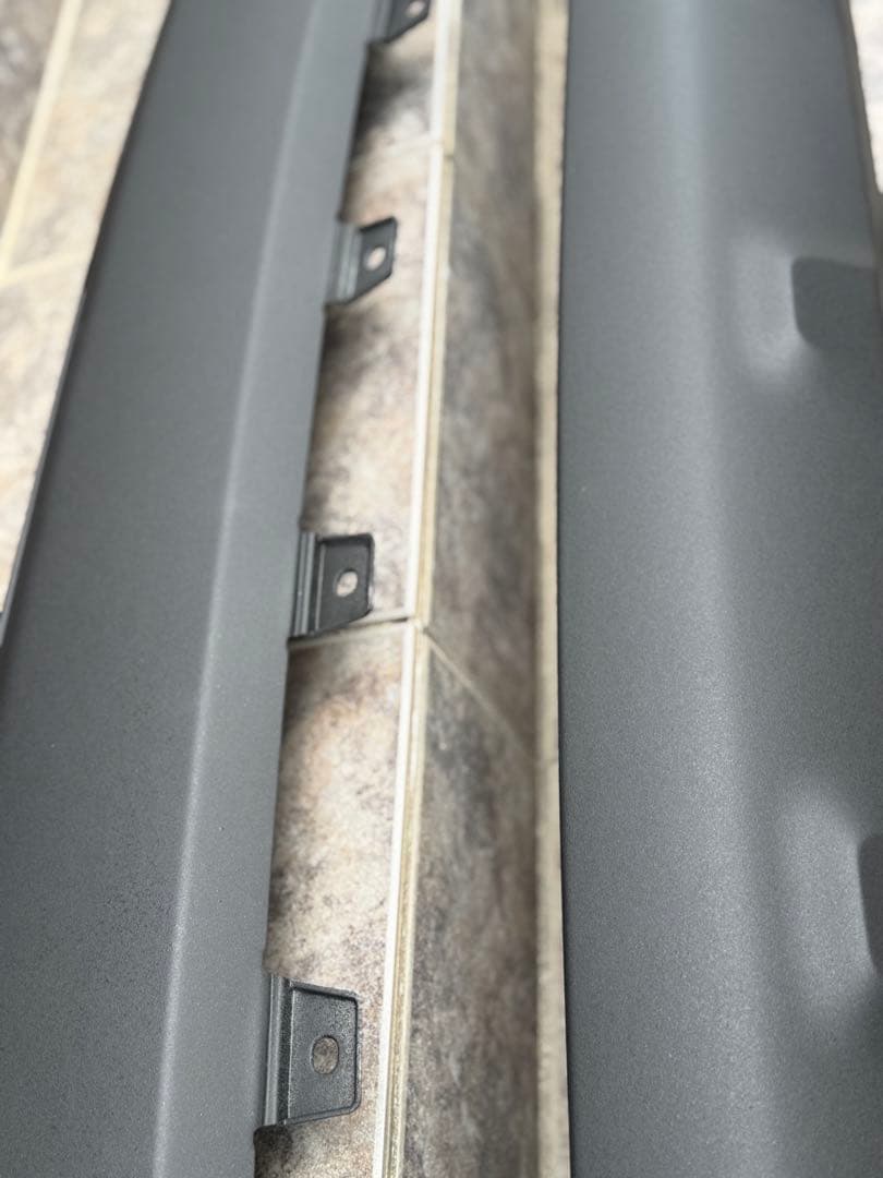 デリカ　d5 後期 ロア　リアバンパー　ラプターライナー塗装　塗装後未使用