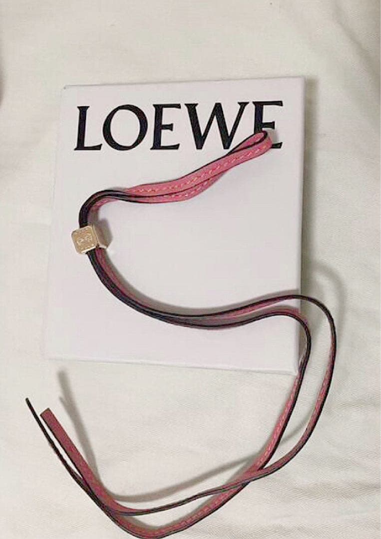 未使用　LOEWE レザー チャーム ダイス　ストラップ
