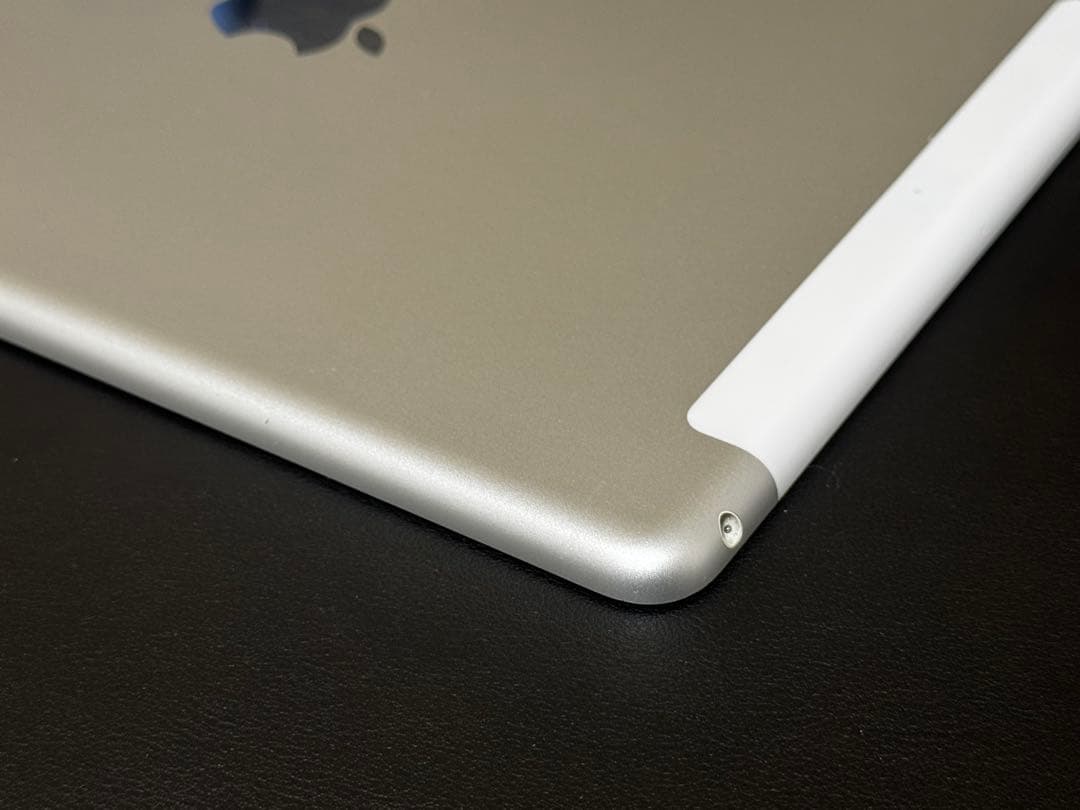 Apple iPad 第8世代 128GB A2429 SIMロック解除済み