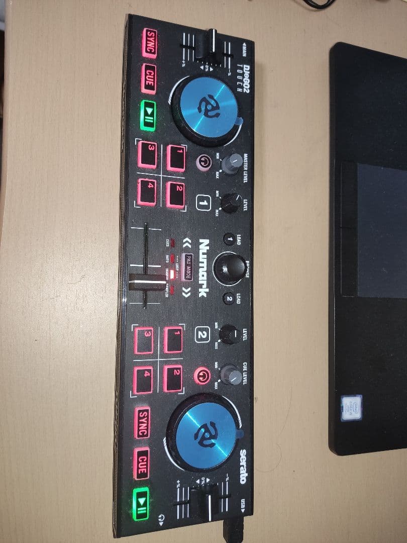 Numark DJ2GO2 Touch コントローラー