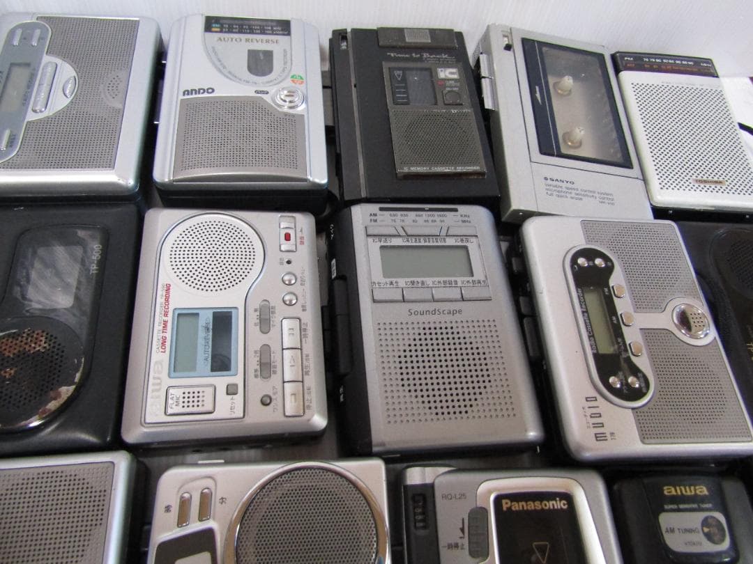 T0576 ポータブルカセットプレーヤー (42セット)ジャンク