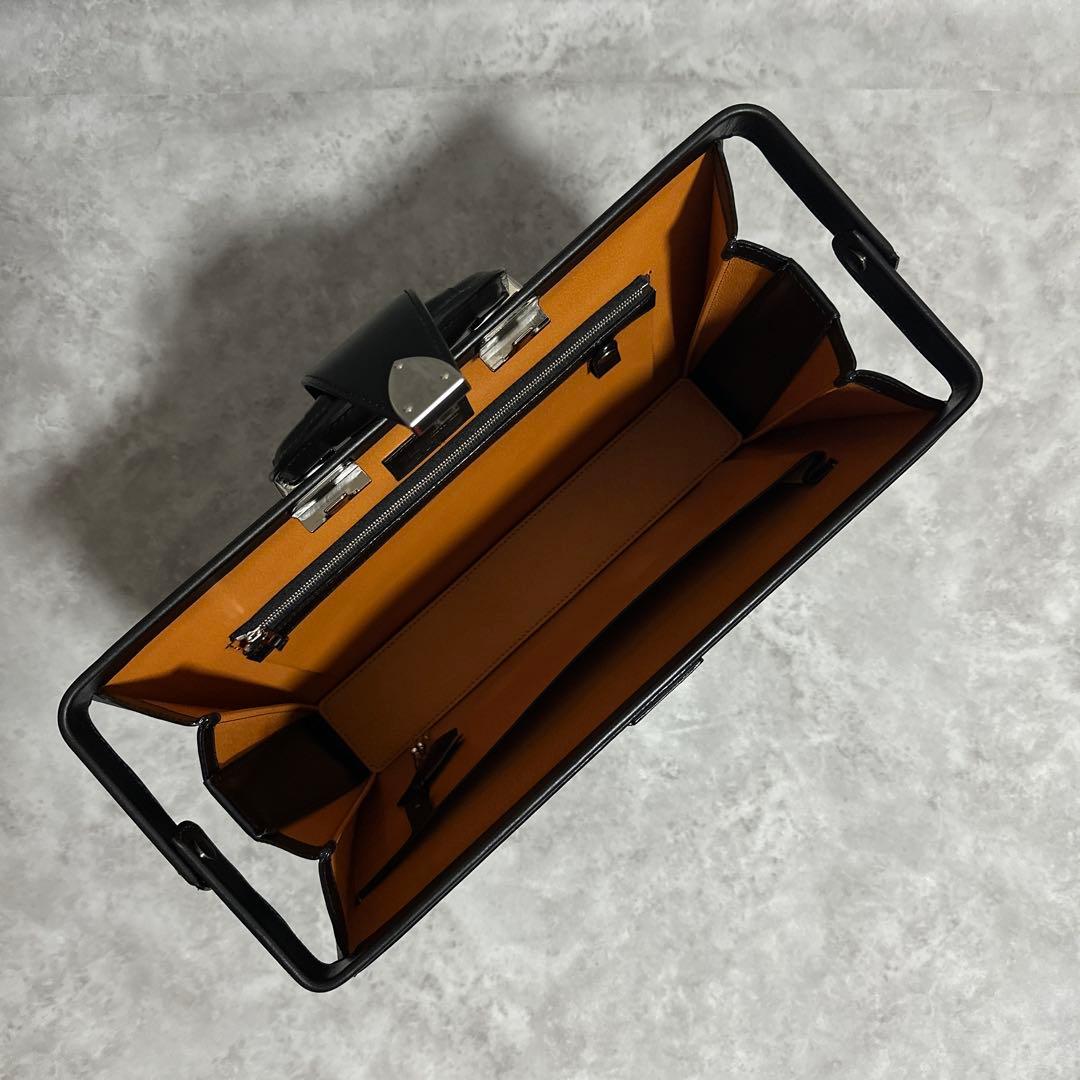 新品未使用　大峡製鞄　ライトダレスバッグ　1気室　オオバセイホウ　ダレスバッグ