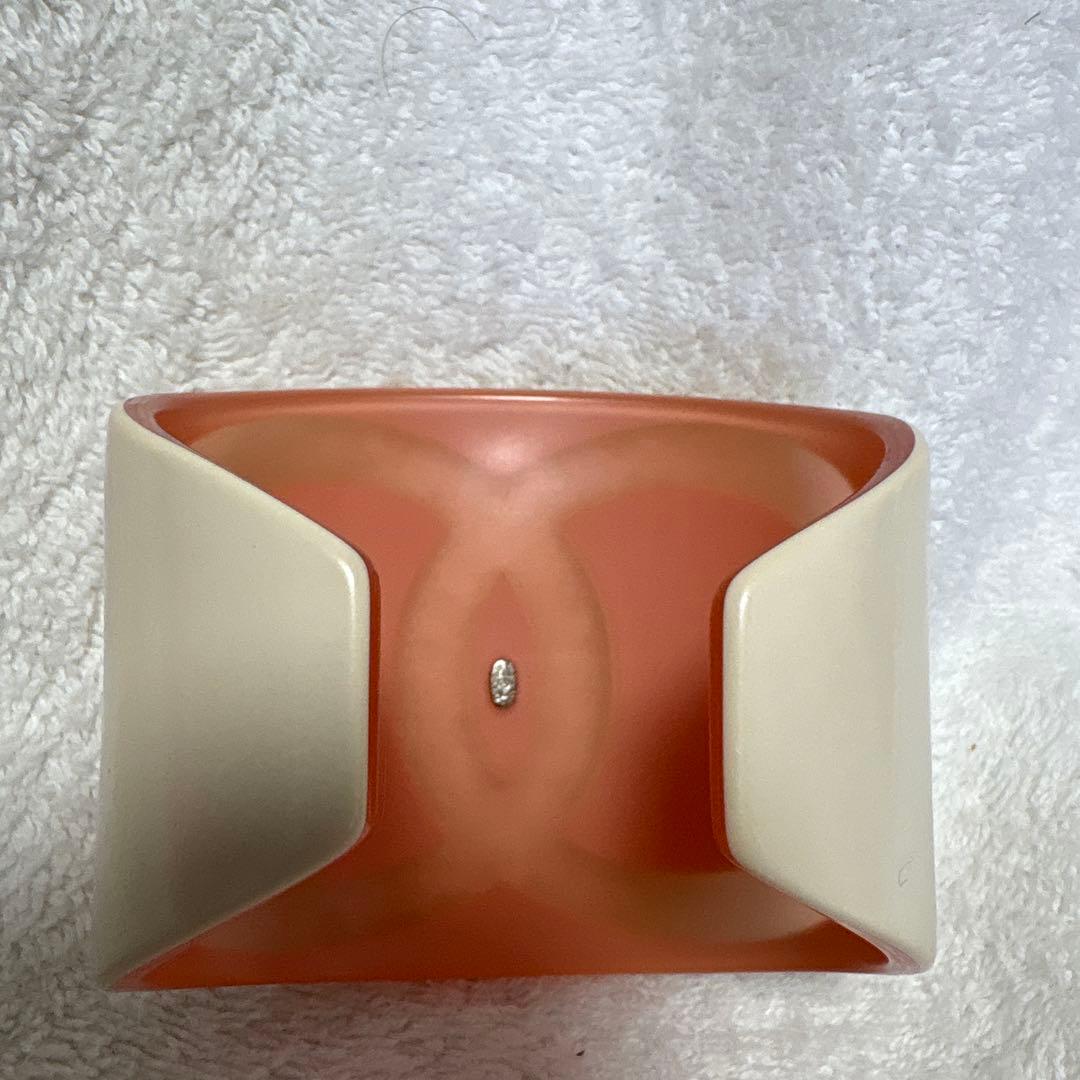 CHANEL ピンク　バングル