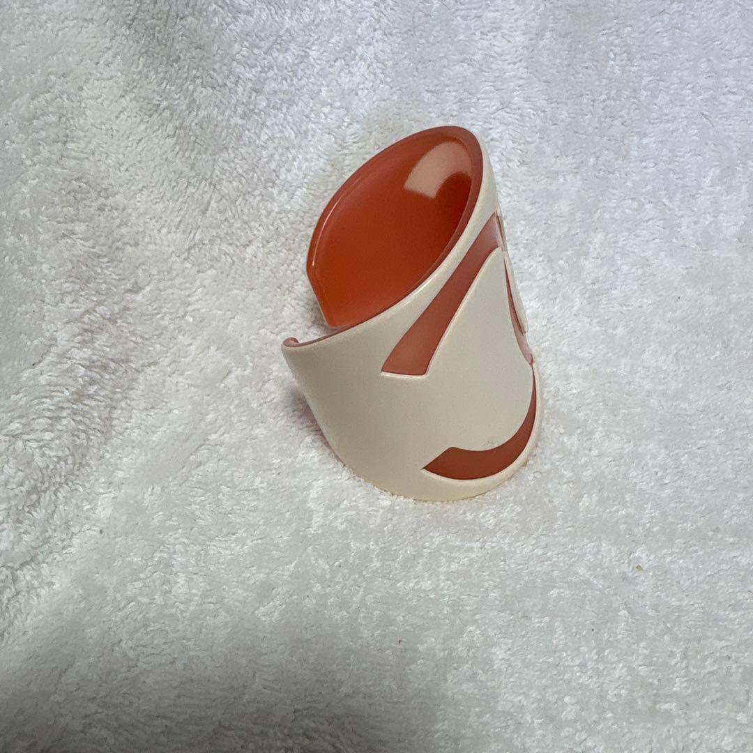 CHANEL ピンク　バングル