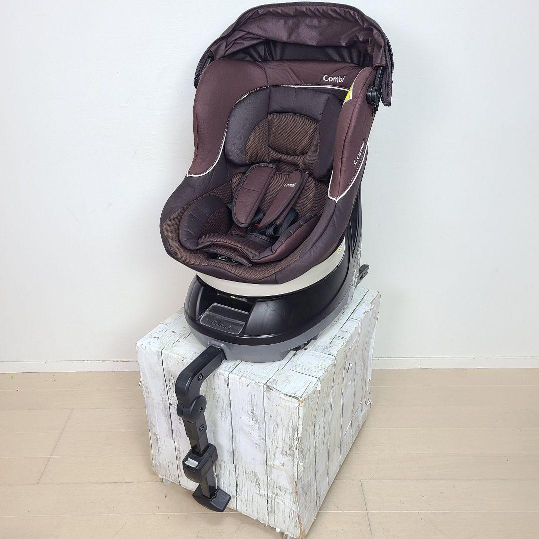 ゆ*様 美品　チャイルドシート　新生児から4才　ジュニアシート　コンビ　ISOF