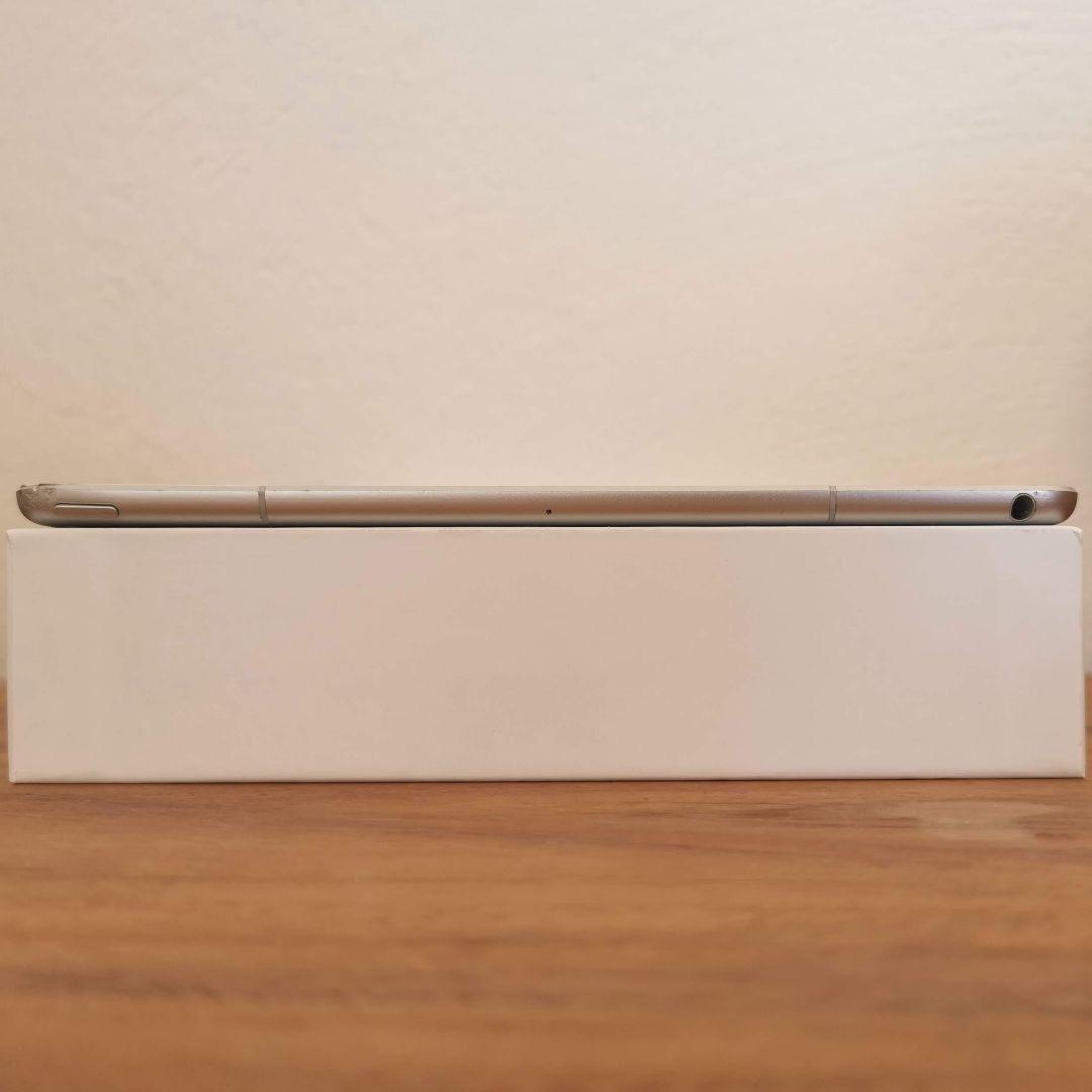 『バッテリー最大容量98%』Pad Air 第3世代 64G『シムフリー』707