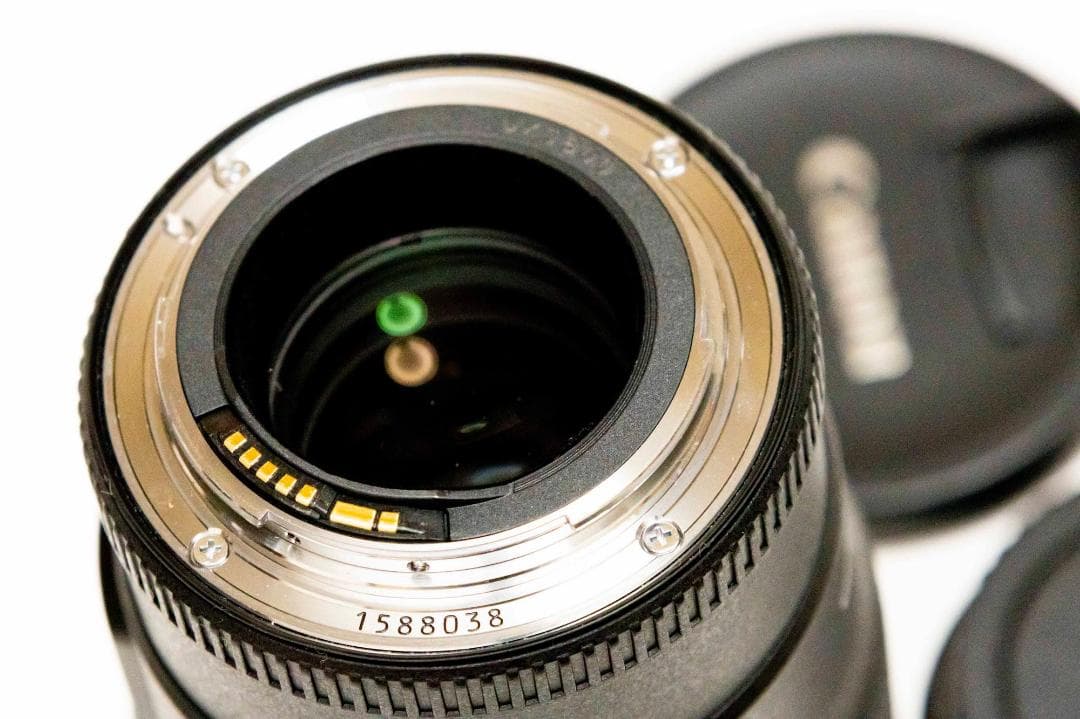 Canon キヤノン EF100mm F2.8Lマクロ IS USM｜美品