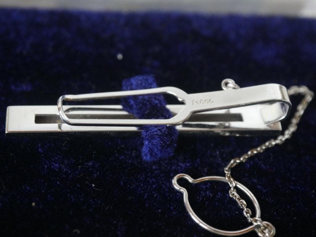 プラチナ ネクタイピン チェーン付き 7.7g