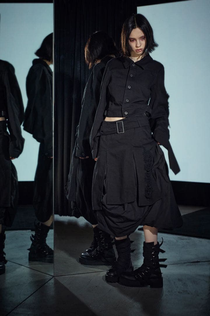 LIMI feuベルト付きブーツ 2025AW