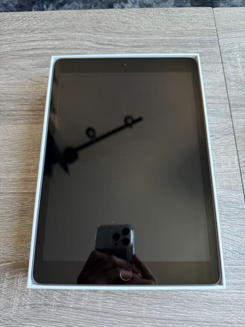 美品iPad 第7世代 10.2インチ 32GB WiFi スペースグレー