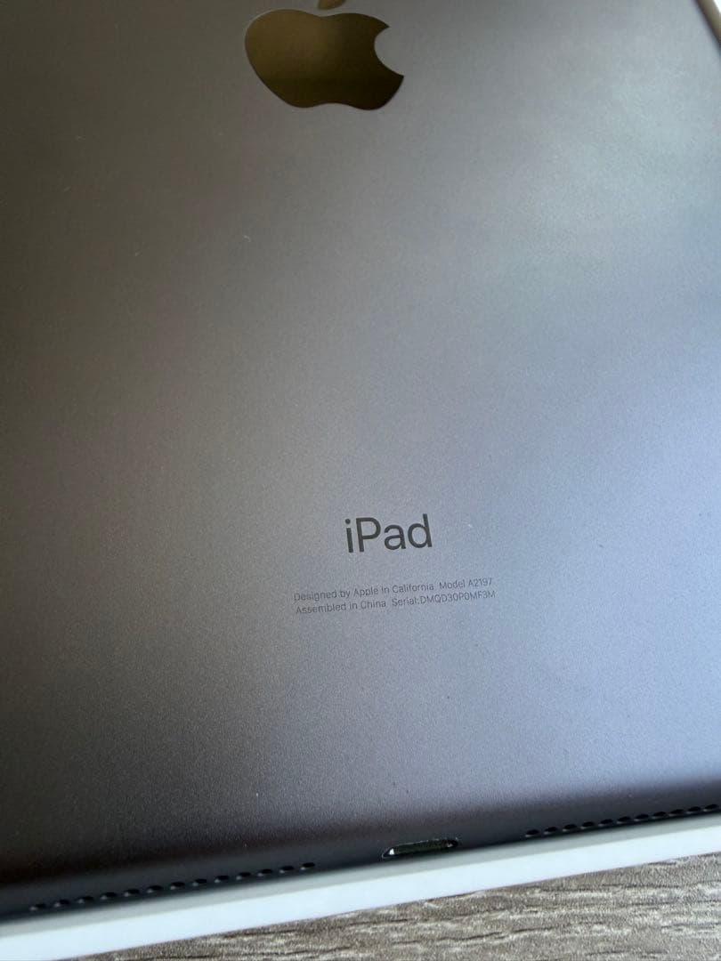 美品iPad 第7世代 10.2インチ 32GB WiFi スペースグレー