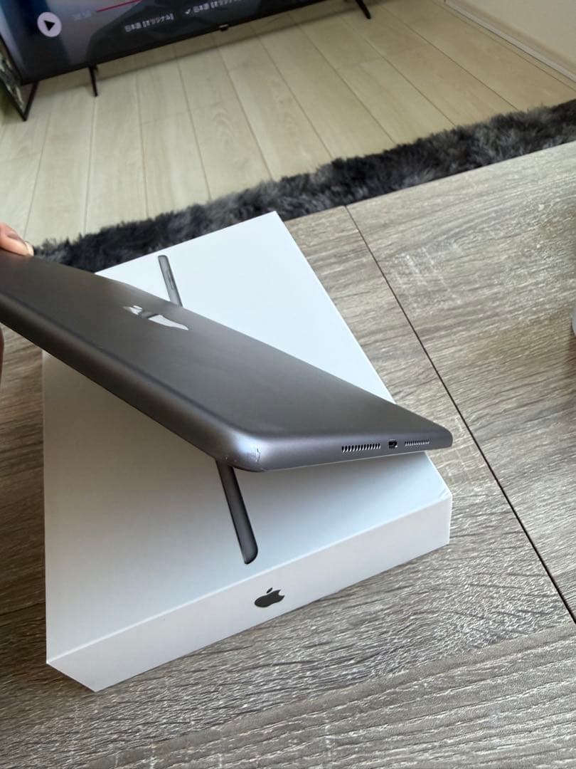 美品iPad 第7世代 10.2インチ 32GB WiFi スペースグレー