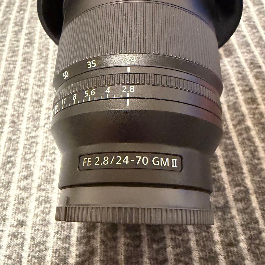 完動品　SONY レンズ　FE 24-70mm F2.8 GM II