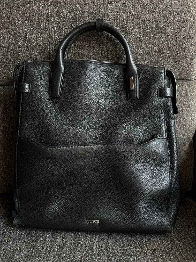 トゥミ TUMI 本革 黒レザー ビジネスリュック バッグ
