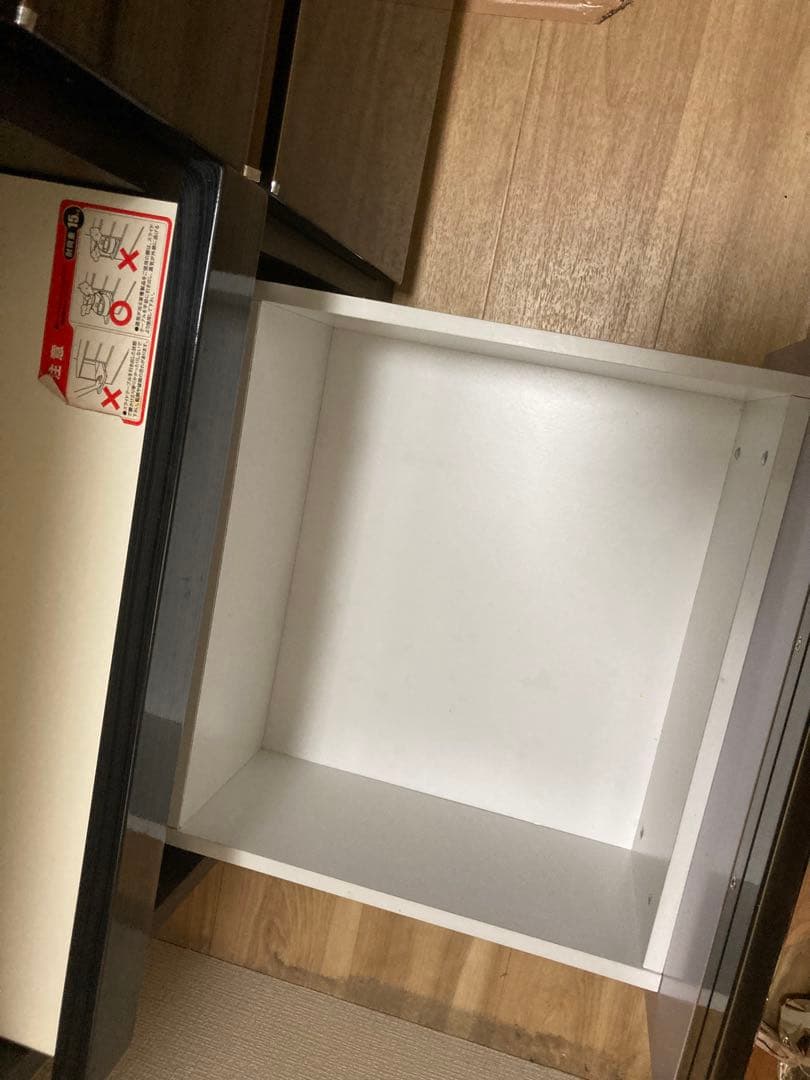 ダークブラウン 食器棚 ガラス扉 引き出し付き