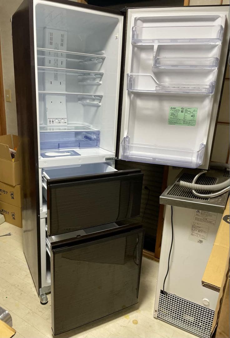 MITSUBISHI 三菱 ミツビシMR-CX30BKE-BR 2020年製